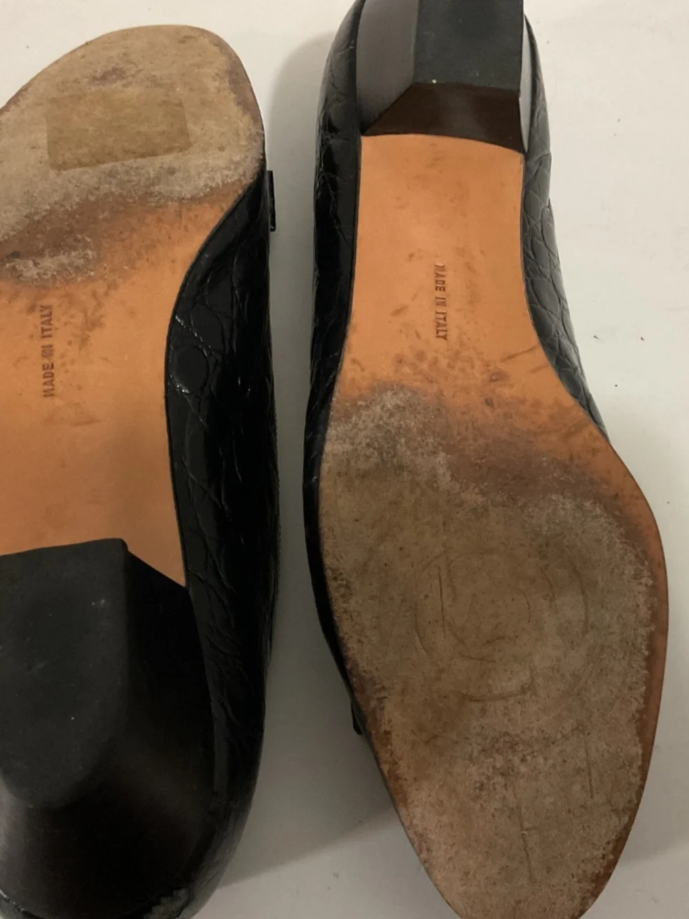 Women’s Vintage Ferragamo Black Crocodile Vera Pumps, Size 10